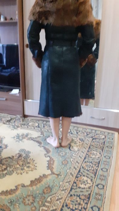 Продам натуральную дубленку с натуральным мехом Таскана