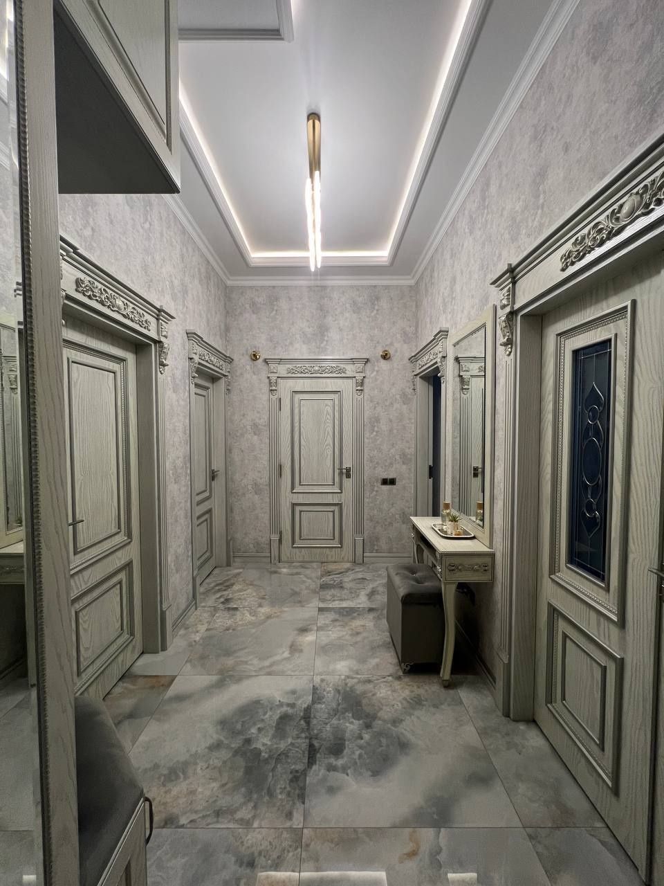Продаётся квартира метро Бий 3 комнатная
