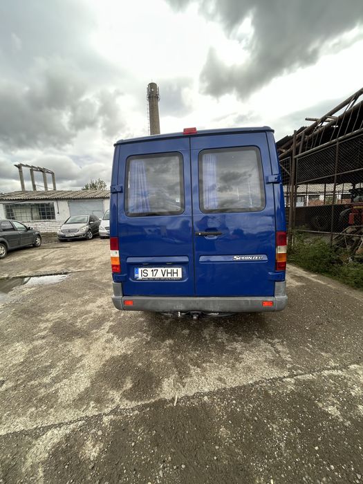 Vand Mercedes sprinter 211 cdi 2.2 8+1 locuri 260.000 km