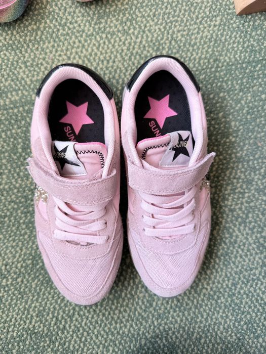 Детски обувки за момиче-комплект.