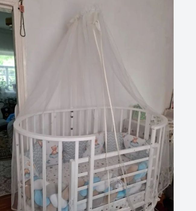 Продам детский манеж новый