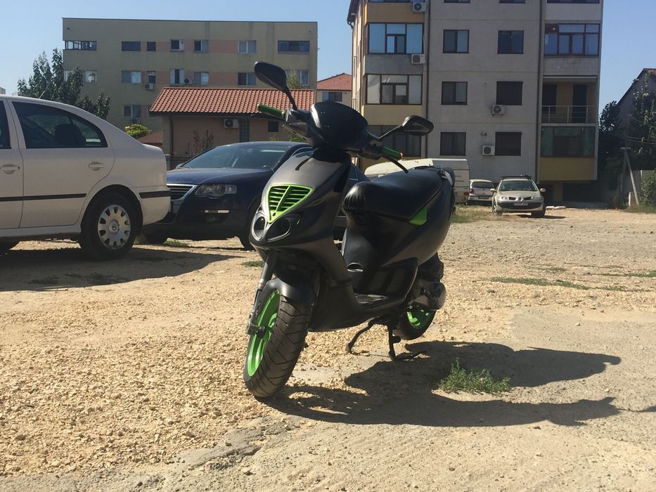 Piaggio nrg mc3 2002, defect, nu da scanteie