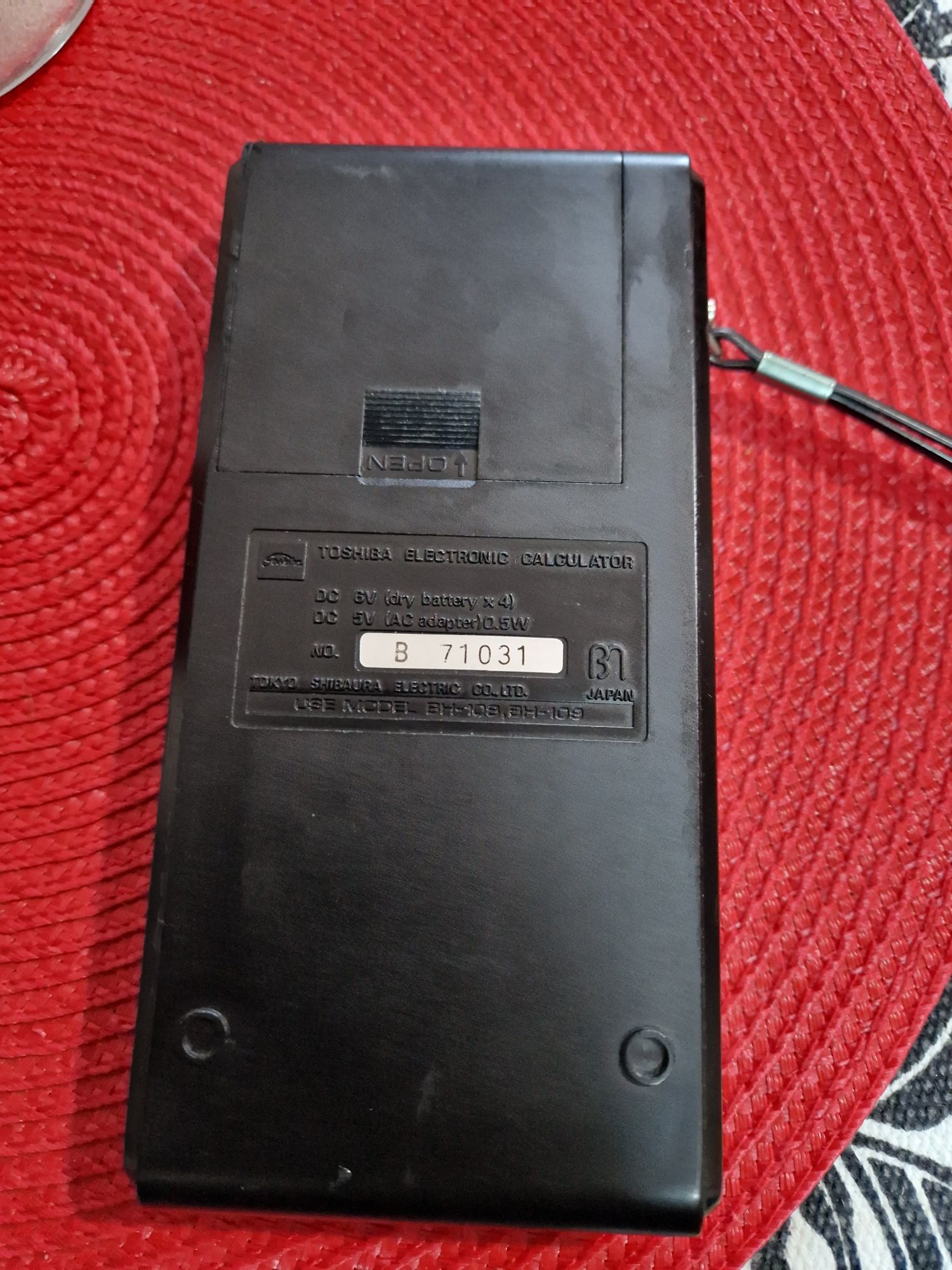 Calculator de birou. Toshiba BC-815.