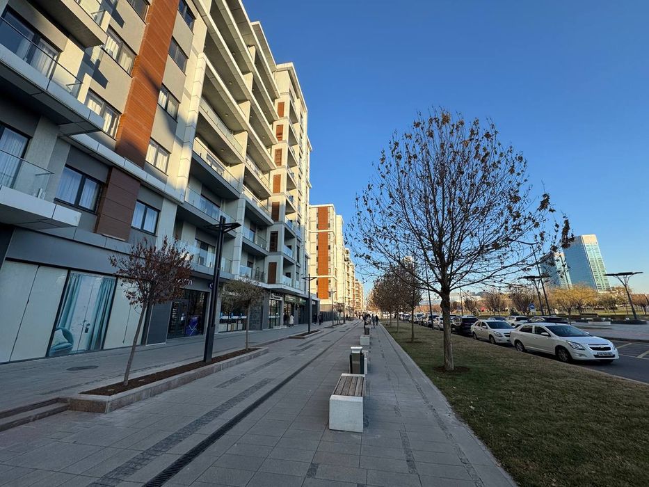 Ташкент сити офис вдоль дороги Гарденс 220 кв