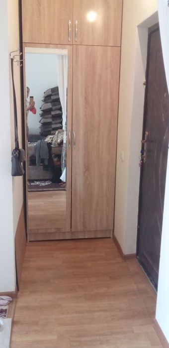 Jihozlari bilan sotiladi. Remont qilingan.