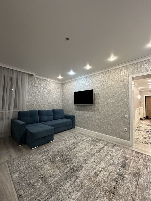 Продается евро-трехкомнатная квартира