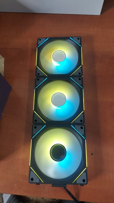 Set ventil 3x Unifan block reverse argb Interstellar v2 sh ,pachet com