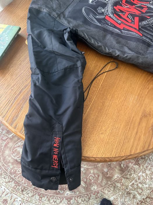 Geaca Slayer de la 686