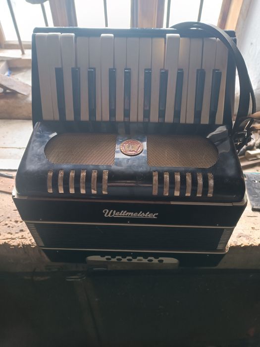 Акордеон Велтмайстер 12 баса за части