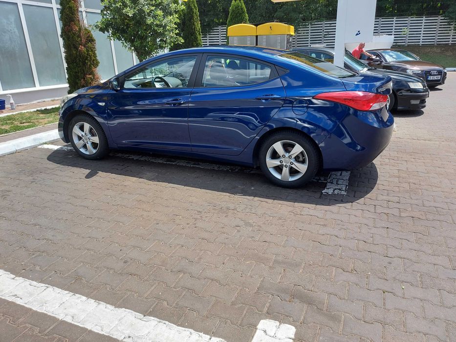 Hyundai Elantra 110000 km
