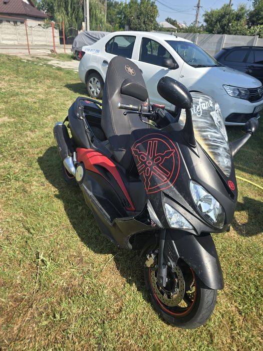 Scuter Yamaha TMax 500