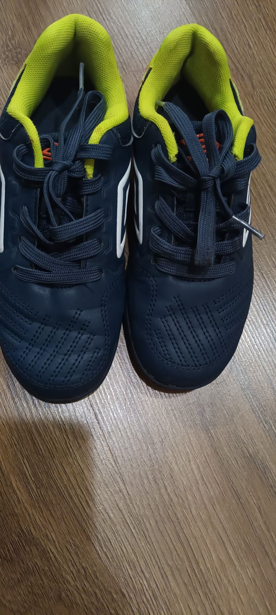 Стоножки Umbro 32 номер
