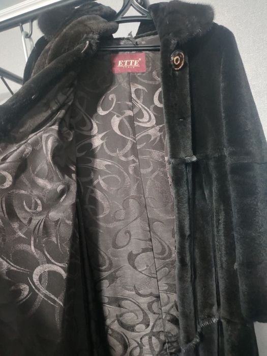 Продается шуба из бобра в отличном состоянии