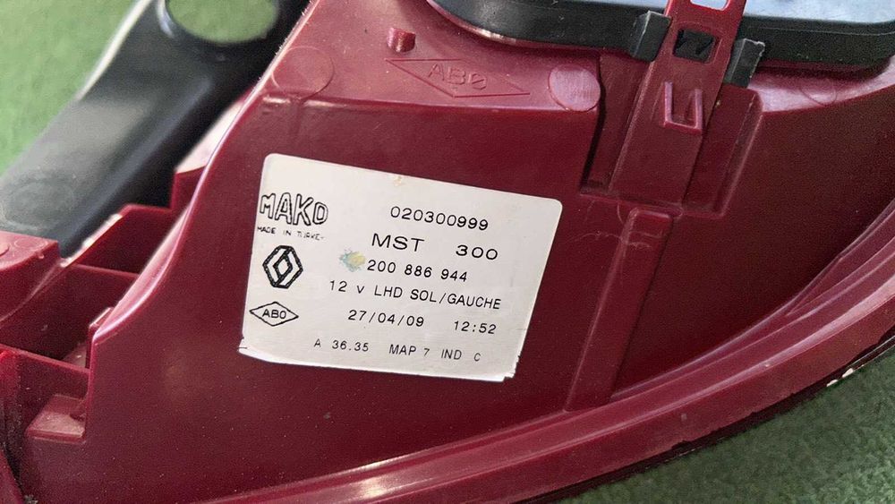 стоп ляв Renault Clio 2009-2013г. #131S.