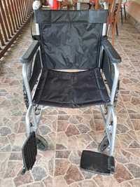 Scaun pliabil pentru persoane cu handicap