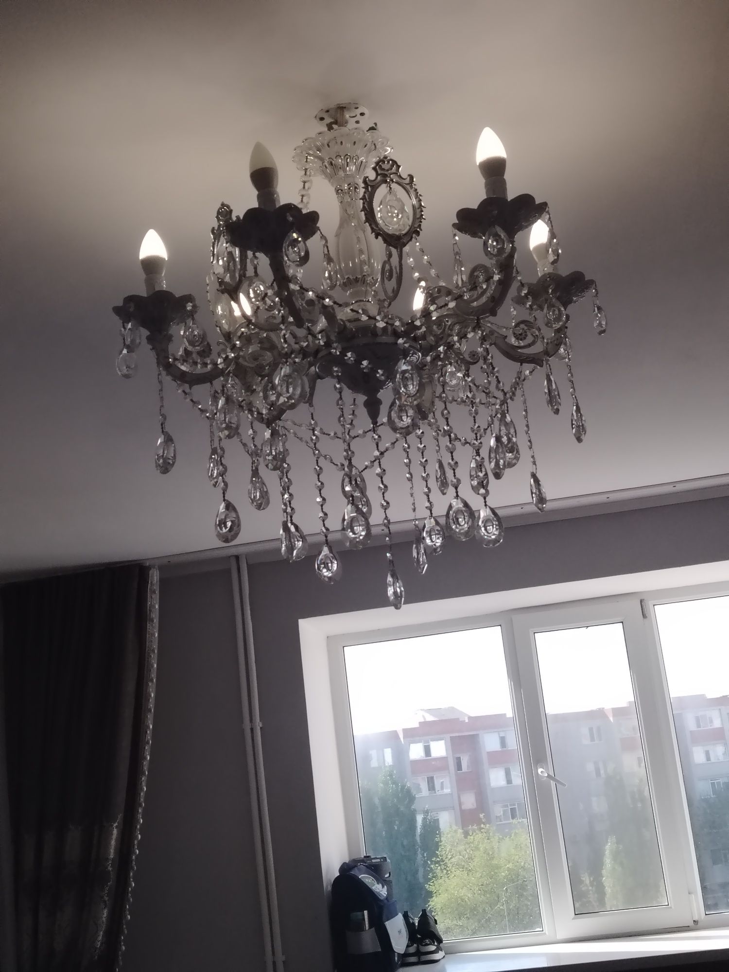 Продам люстра срочно