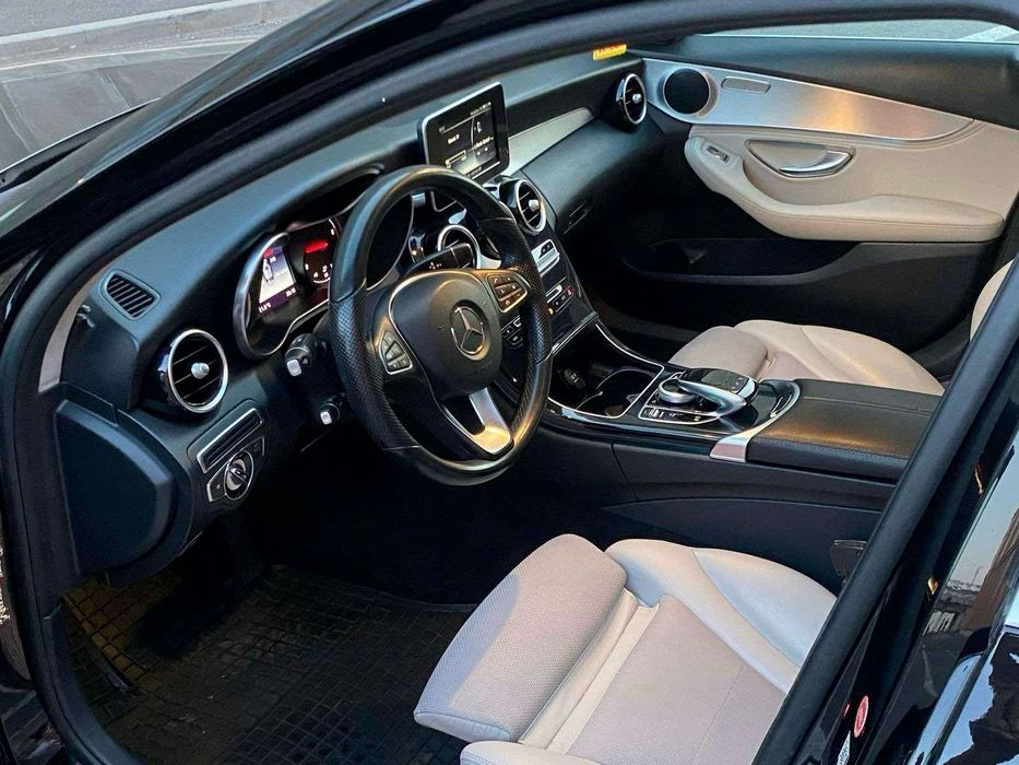 Vand Mercedes C200 2015 automat