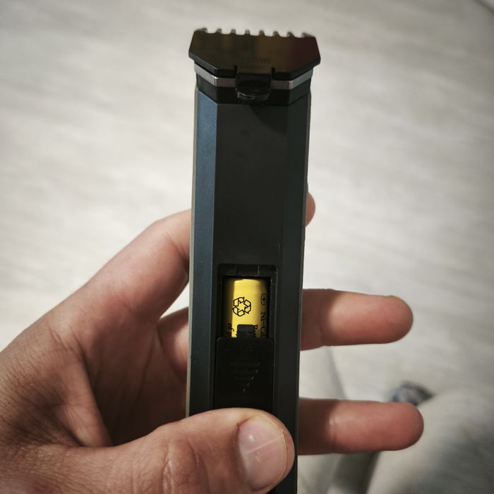 Masina de tuns cu acumulatori