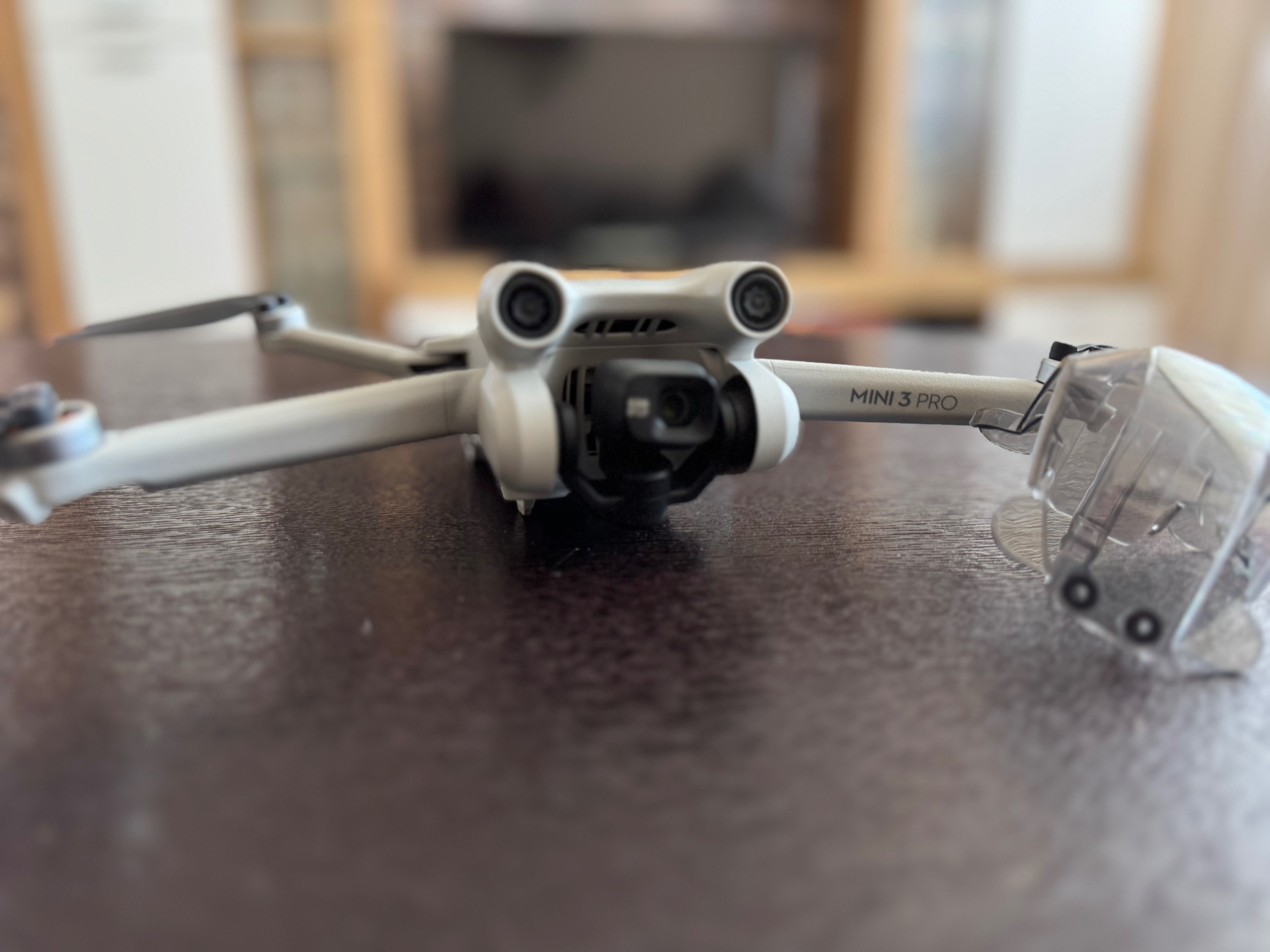 Дрон DJI mini 3 pro Fly more combo + пълен комплект от аксесоари