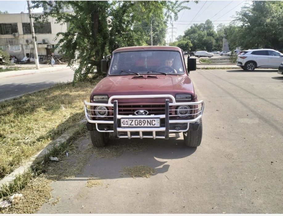 Продаю Ниву 2121