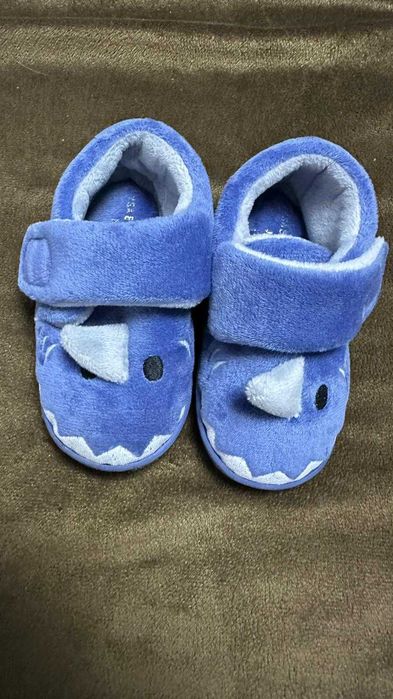 pantofi pt interior baietei