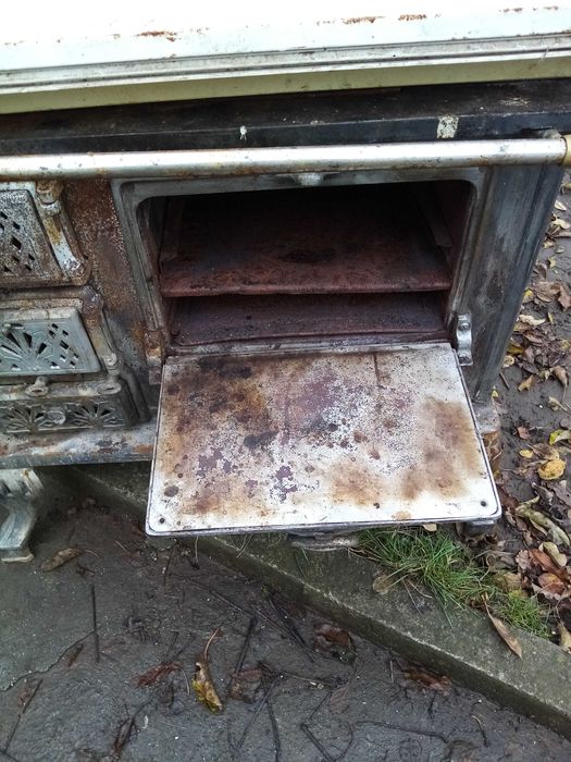 Печка на дърва за ремонт