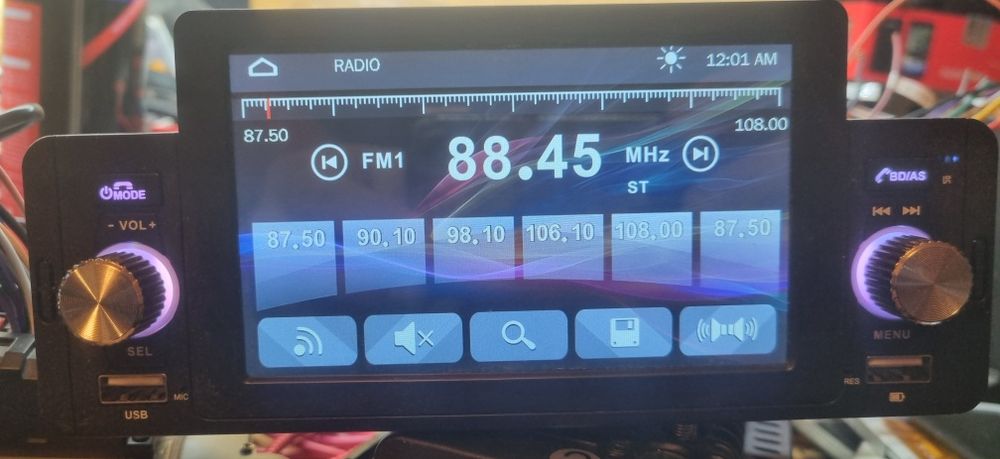 Dvd auto 1 din cu bluetooth  mufă universală nou