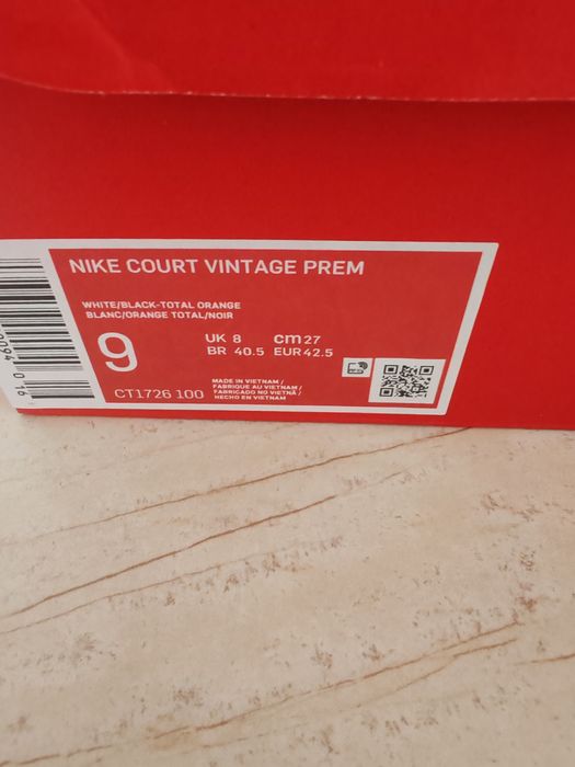 Nike Court Vint age