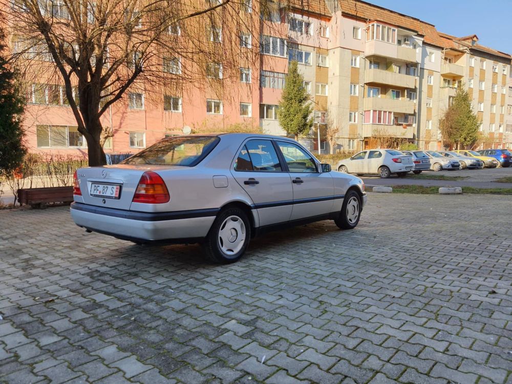 Mercedes C-Class W202