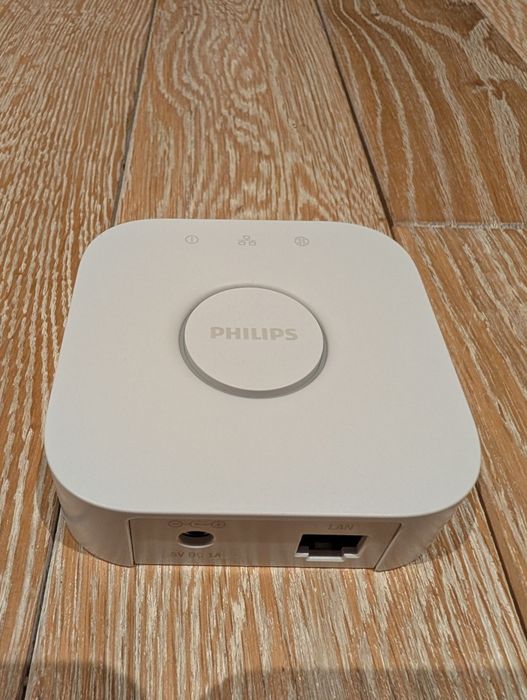 Philips Hue bridge
