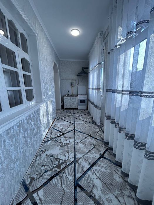 2 xonali kvartira sotiladi