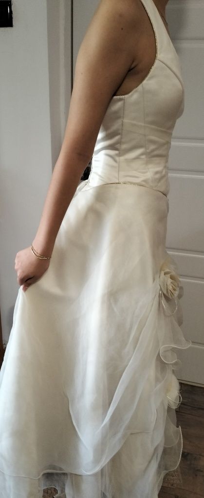 Rochie de mireasa -casa de moda