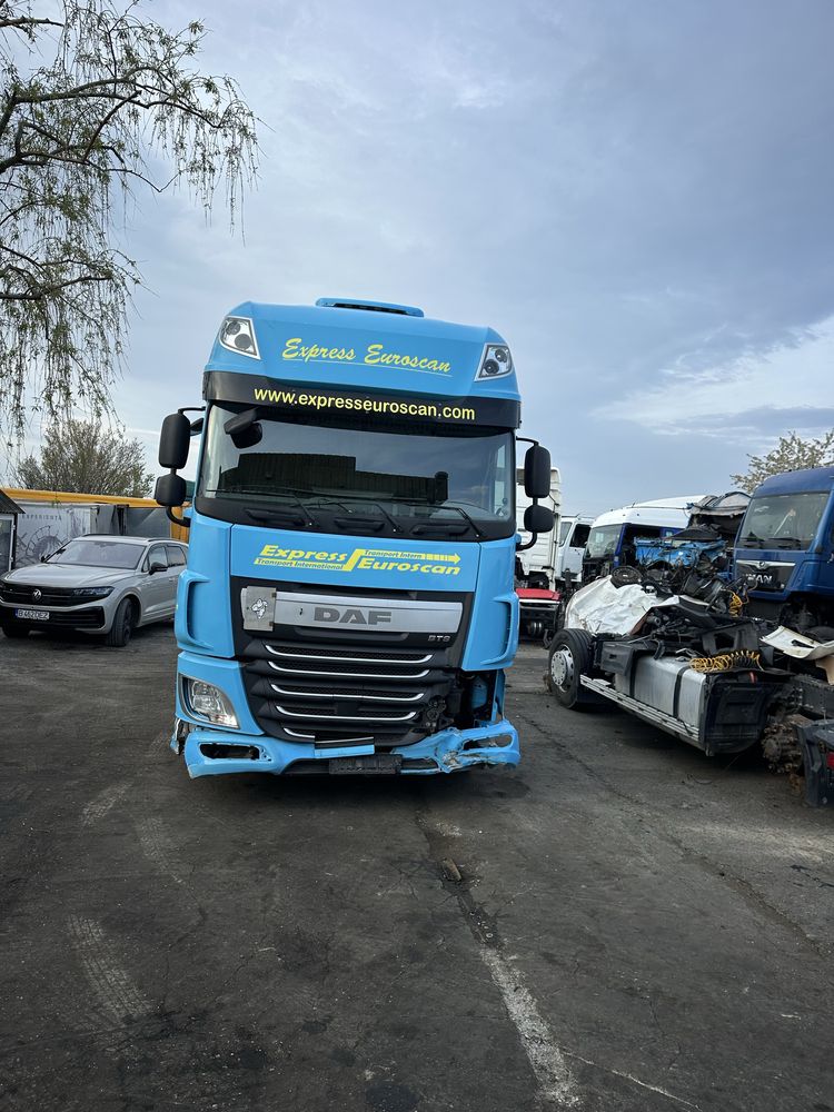 Dezmembrez daf xf 106