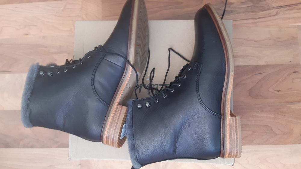 Clarks Нови топли боти