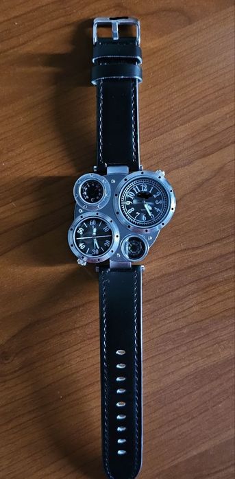 Продается наручные часы металлические