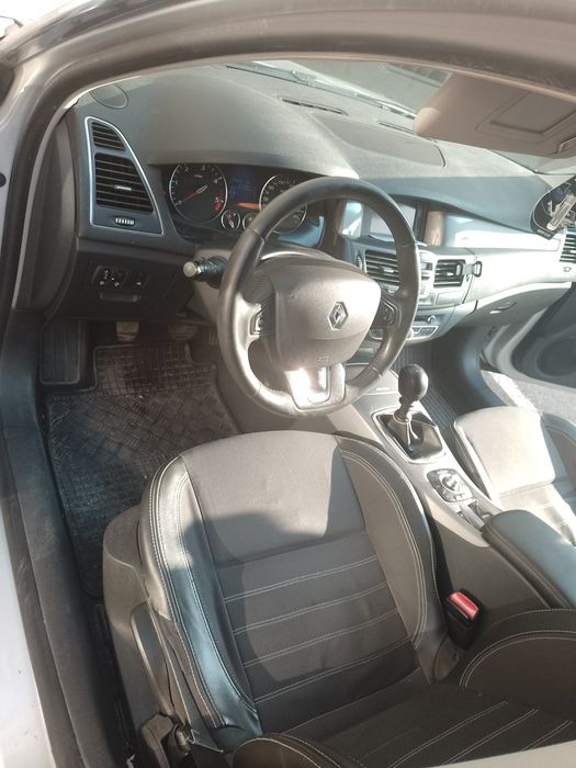 Renault Laguna an de fabricație 2012