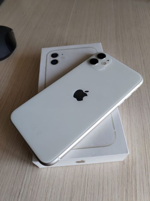 iPhone 11 84% акб