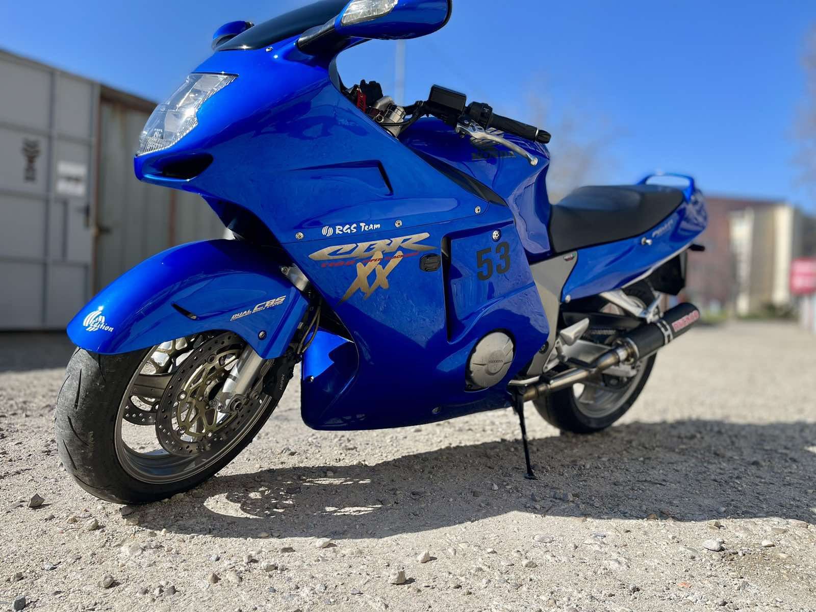 Honda cbr xx1100