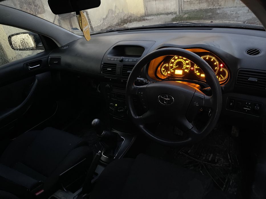 Тойота Авенсис 2.0 vvt-i 1.8 vvt-i На части