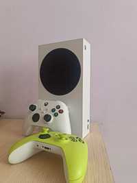 Xbox series s 512 + 2gamepad