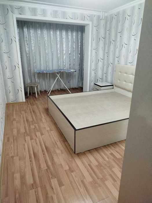 3 хоналик квартира  2 этаж, центральный аптека