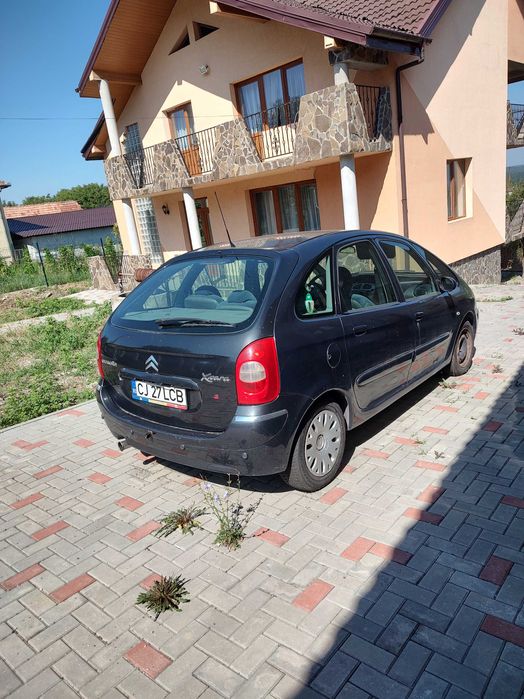 Vând Citroen Xara Picasso