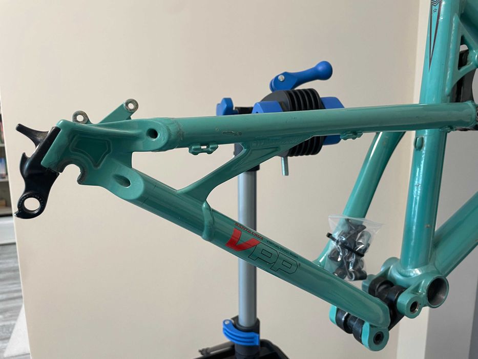 Рамка Santa Cruz Blur Lt2 26 + шок RockShox Monarch Plus RC3