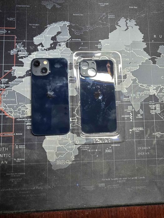 iPhone 13 mini 128GB + оригинален капак и калъф