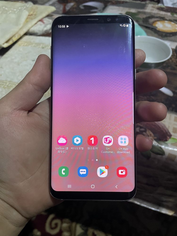 Самсунг s8+