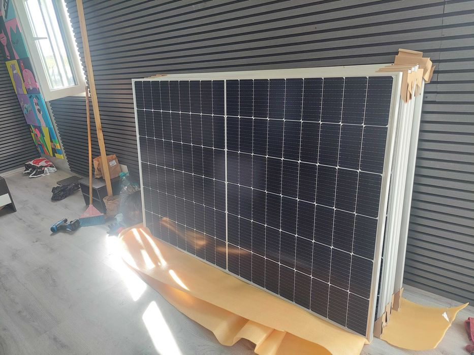 Panouri 410w canadian