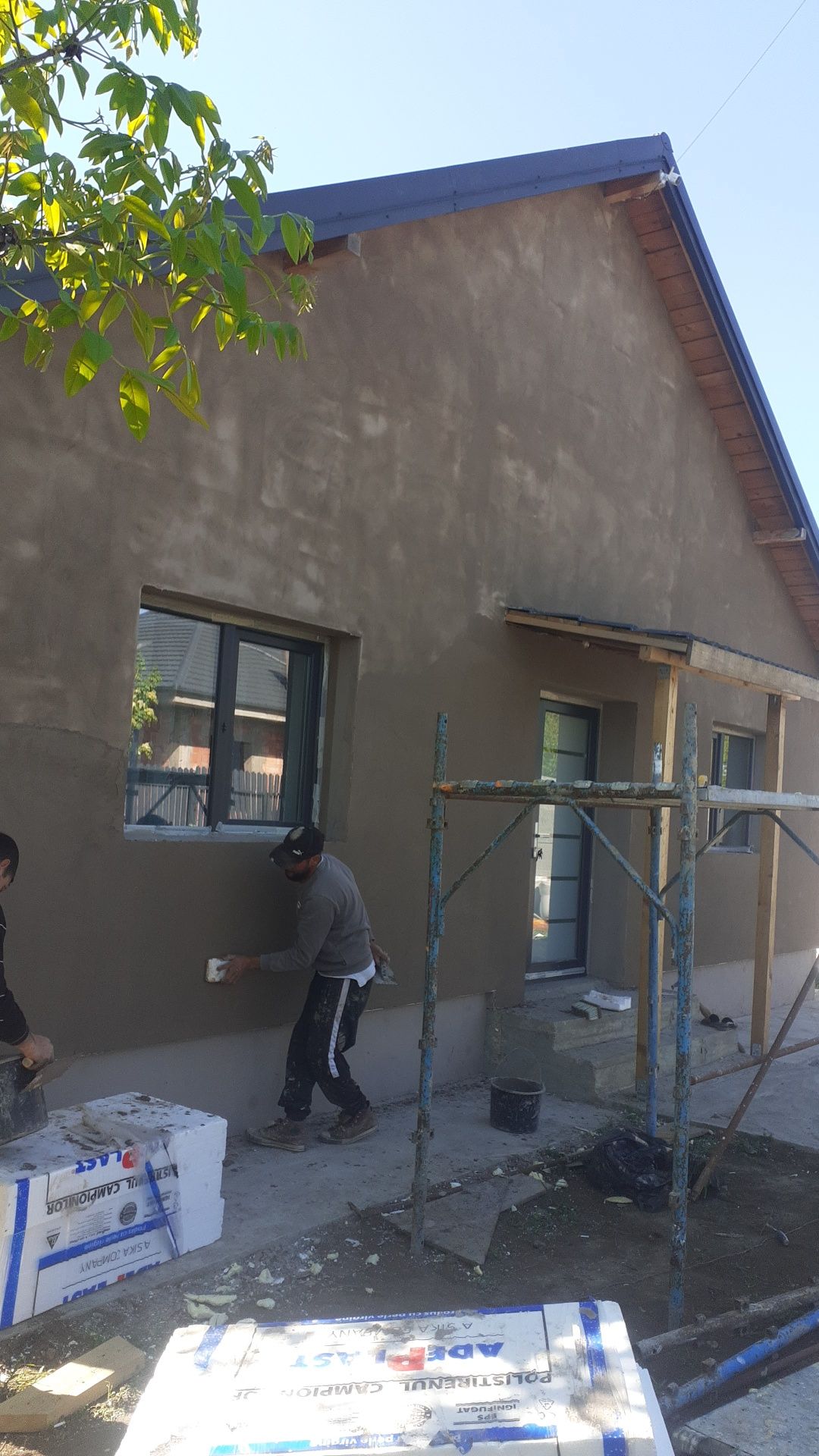 Costrucții amenajari interioare/exterioare