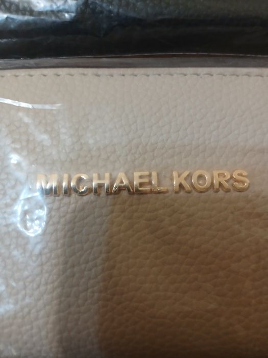 Portofele de firma, superbe