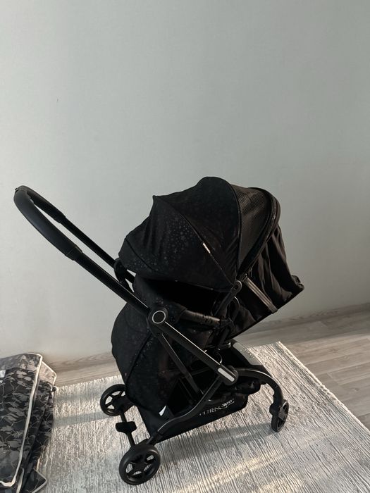 Прогулочная коляска новый