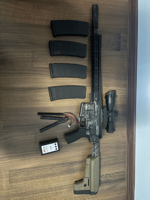 Vand echipament airsoft full.